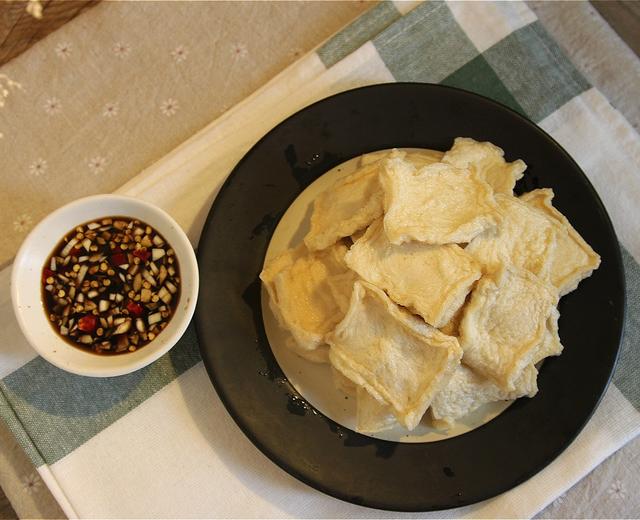 香炸千页豆腐（简单快手，夜宵排挡人气菜）的做法