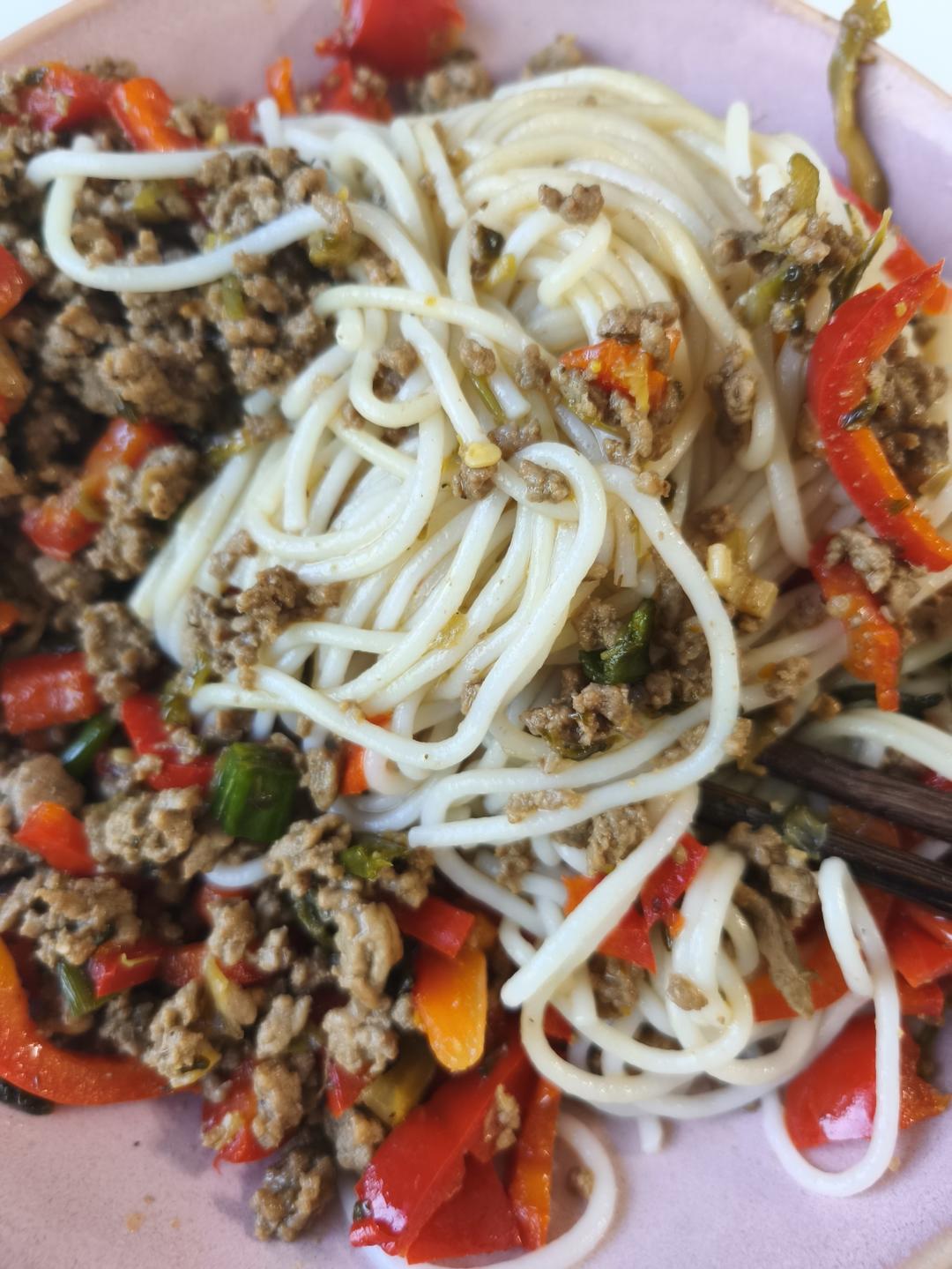 🔥超好吃的青椒肉末拌粉            厨房小白也能做