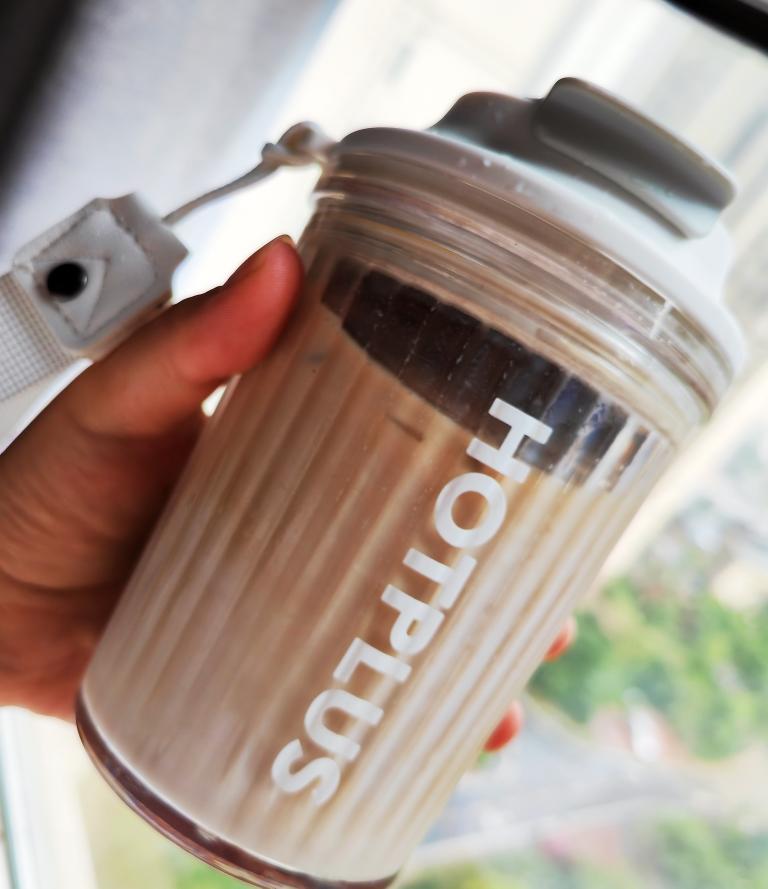 完美复刻--瑞幸生椰拿铁