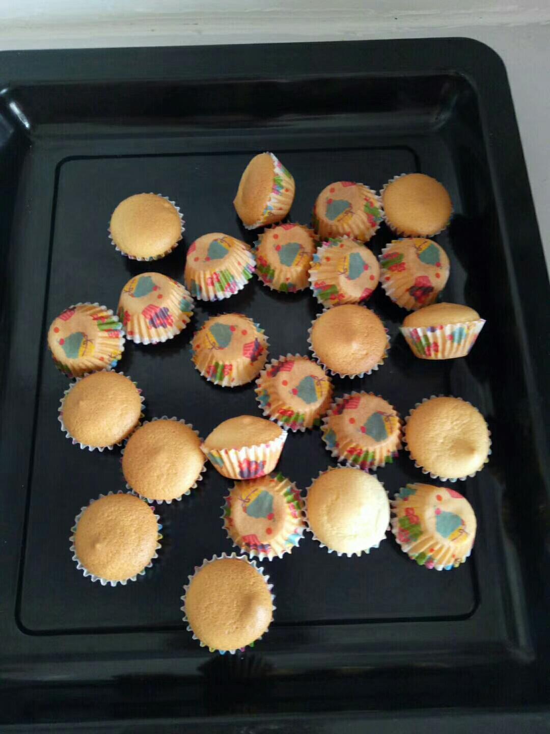 自留备忘迷你纸杯酸奶小蛋糕