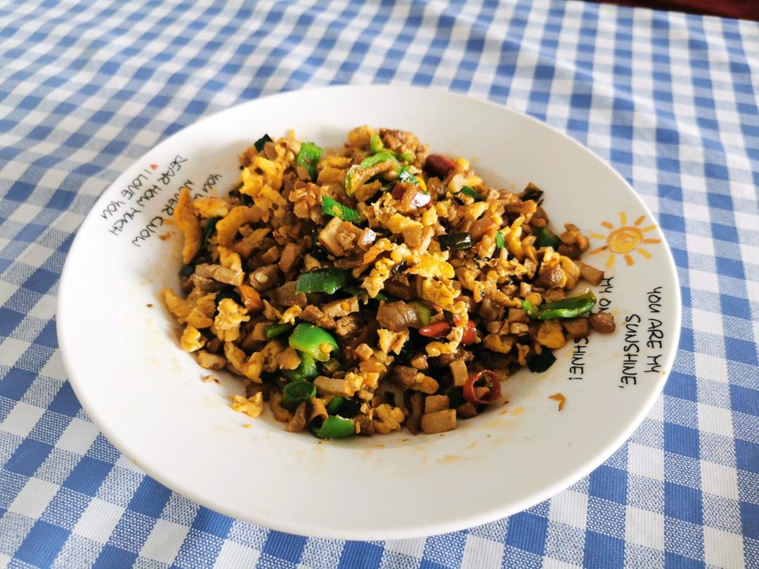 外婆菜炒鸡蛋
