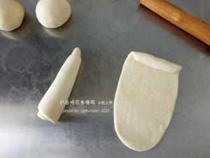 普通面粉就能做❗️㊙️面包口感的奶香烤花卷馒头的做法 步骤4