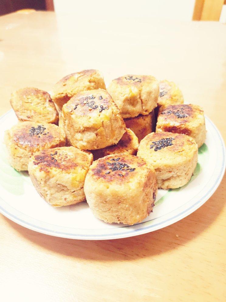 用香油做花生松饼，太好吃了