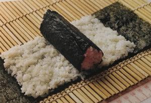 造型寿司❥送你一颗心❤的做法 步骤8