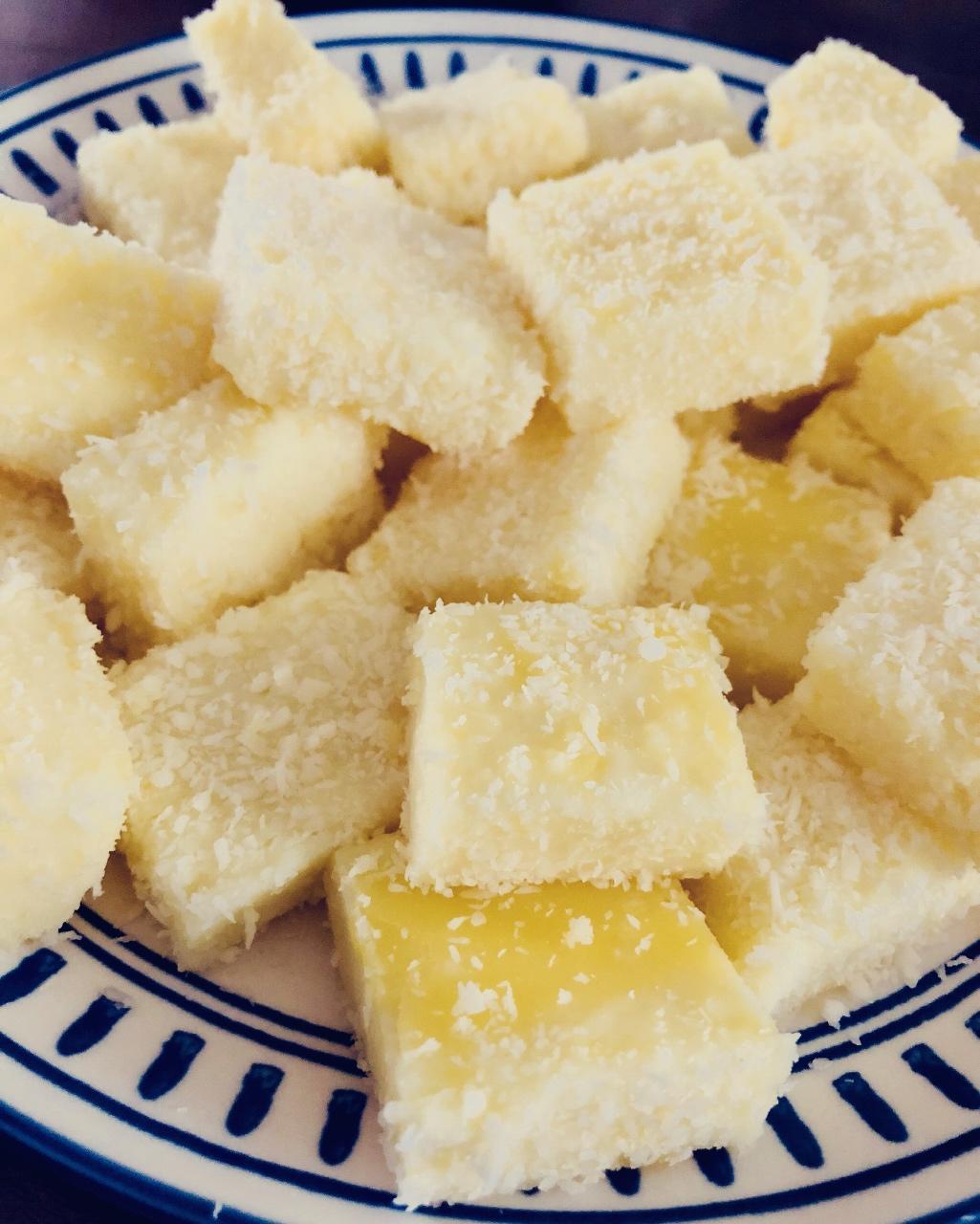 用打发过头的淡奶油做牛奶小方/奶油陷