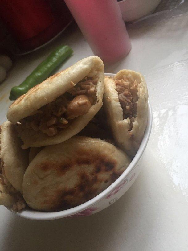 肉夹馍(白吉馍的制作)