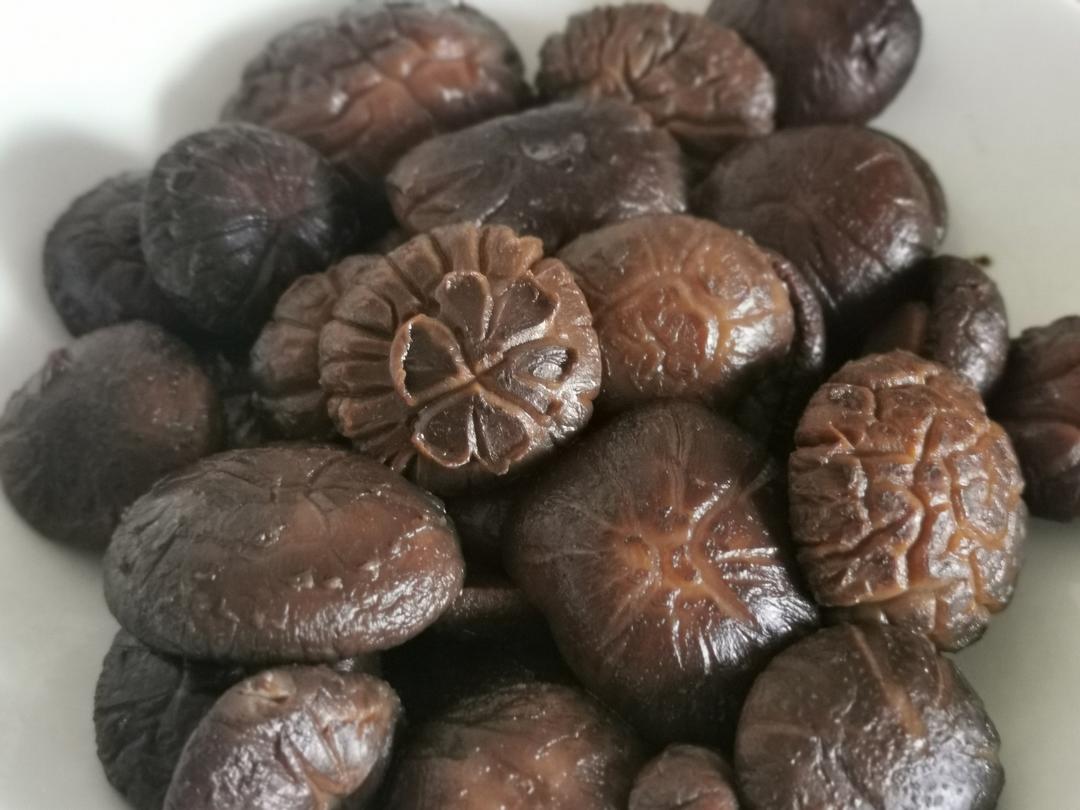 香菇泡发，最正确的做法