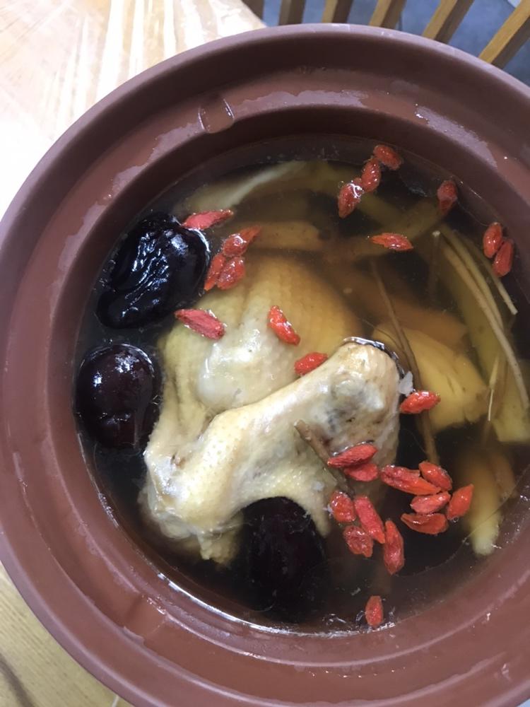 当归党参沙参鸡汤的做法