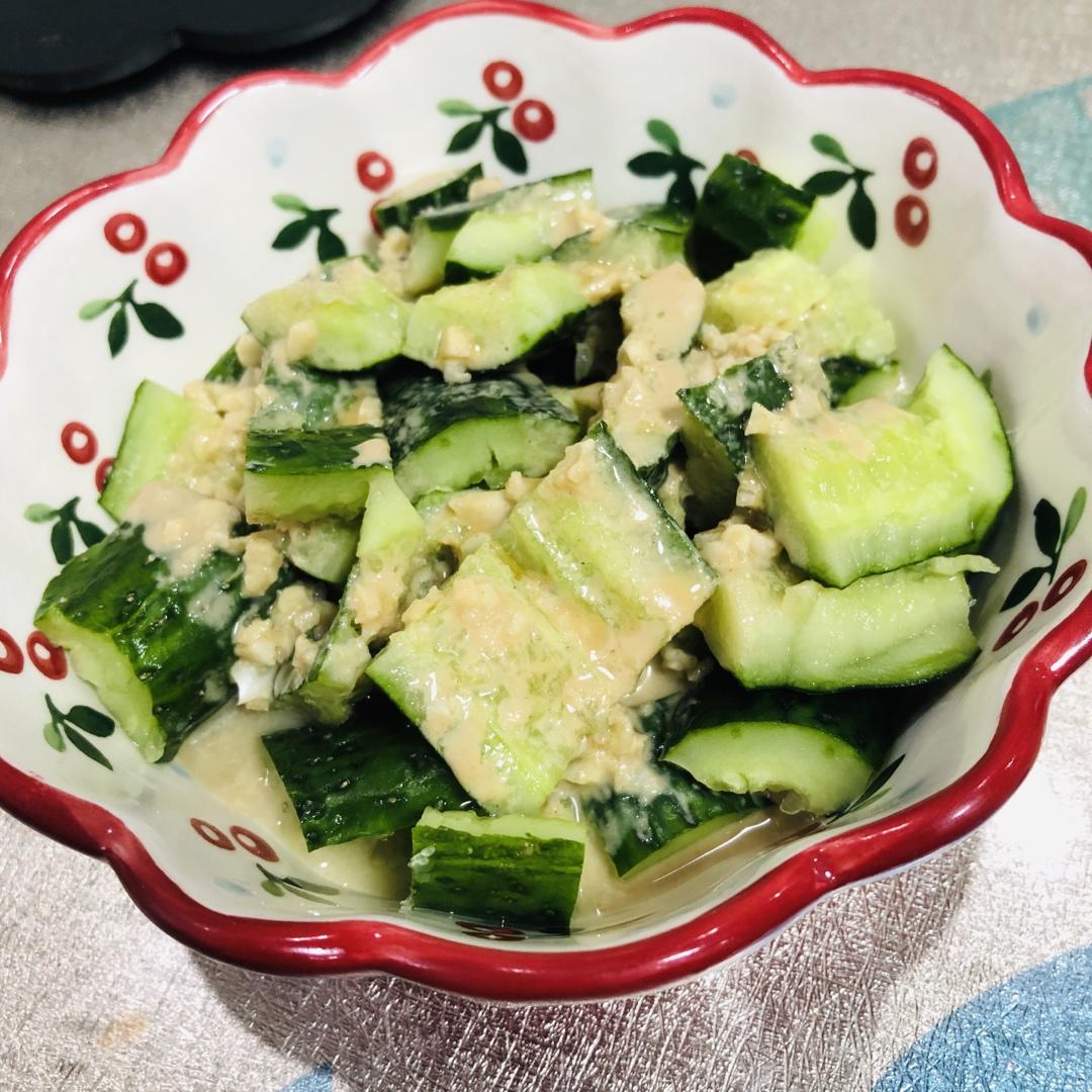 麻汁蒜泥拍黄瓜