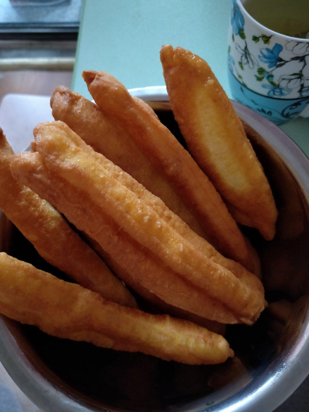 自制无泡打粉油条