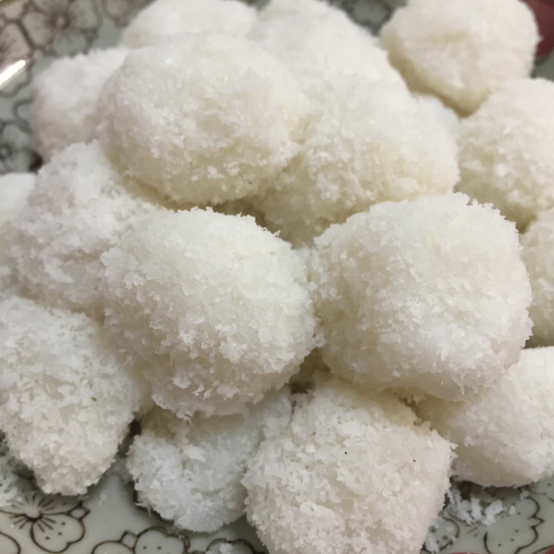 完胜85度C牛奶椰丝小方