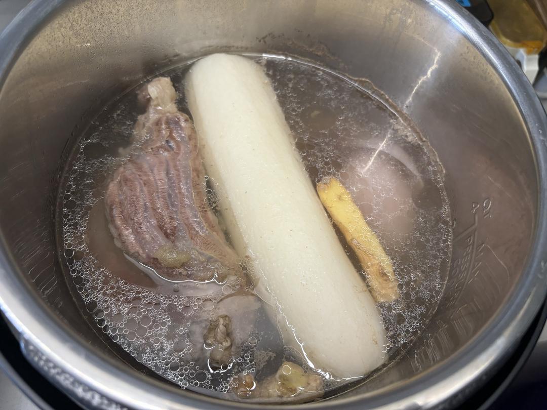 潮汕牛腱子萝卜汤