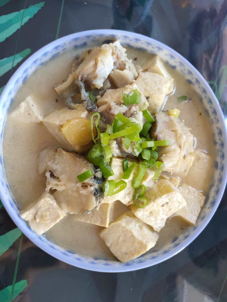 鳕鱼炖豆腐