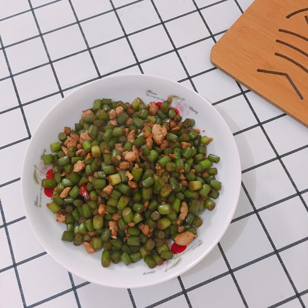 下饭菜～蒜苔肉末