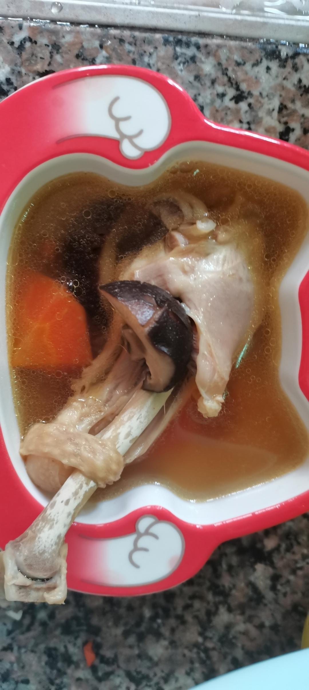 【低卡快手】鸡腿萝卜养生汤