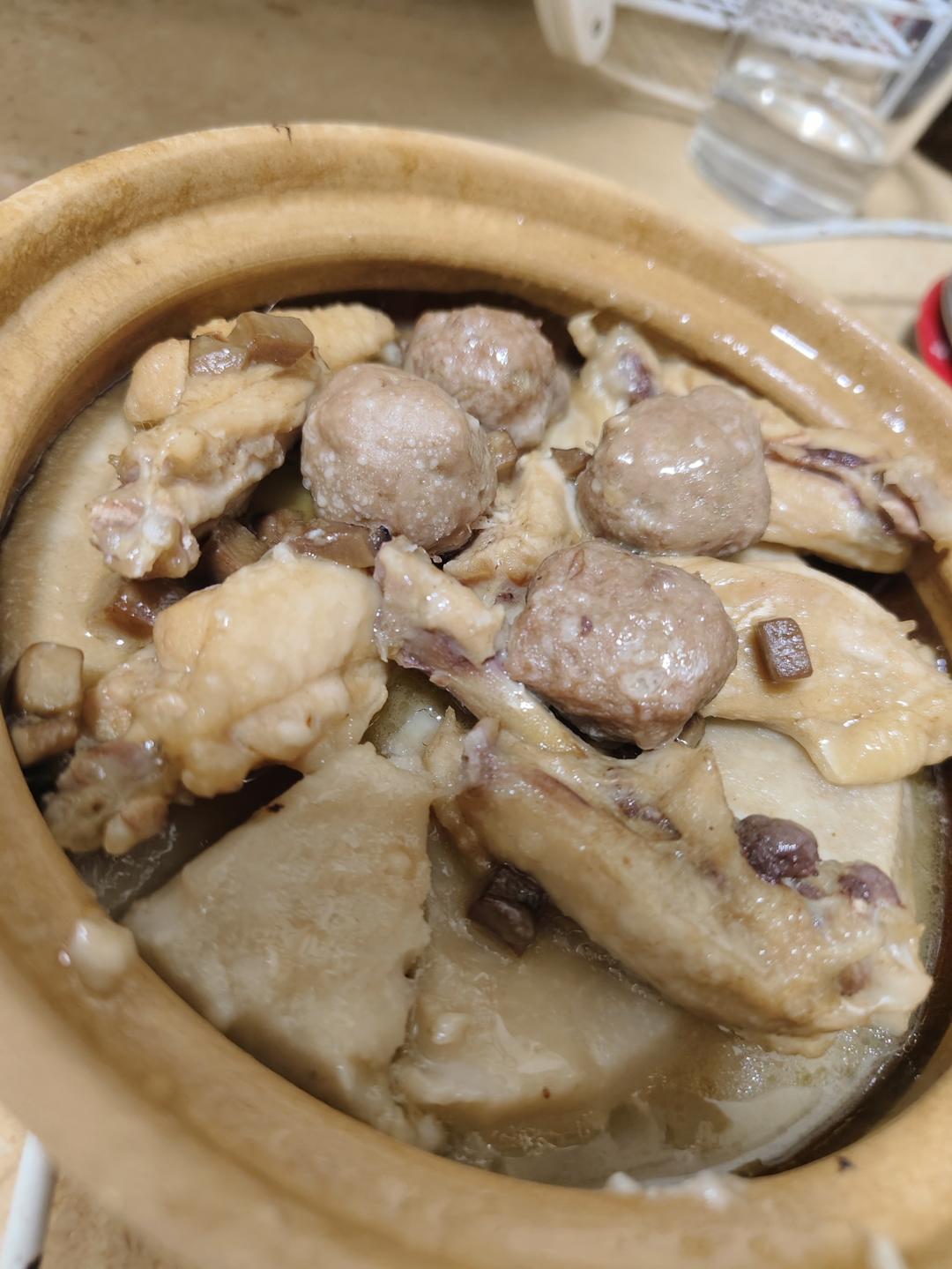 中餐厅林大厨定制啫啫松茸鸡翅煲