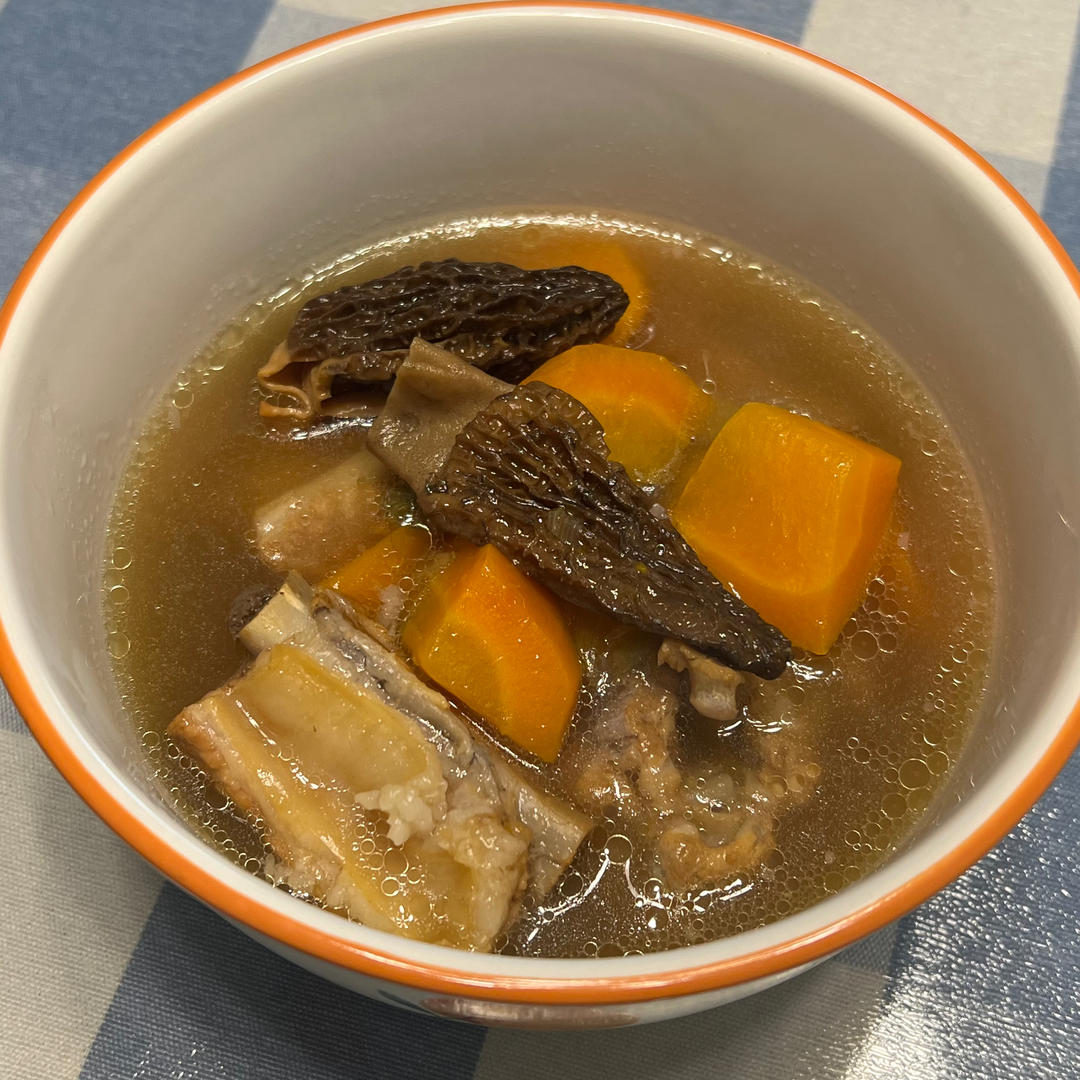 羊肚菌排骨汤