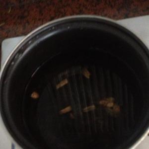 青瓜瘦肉鸡蛋粥的做法 步骤2