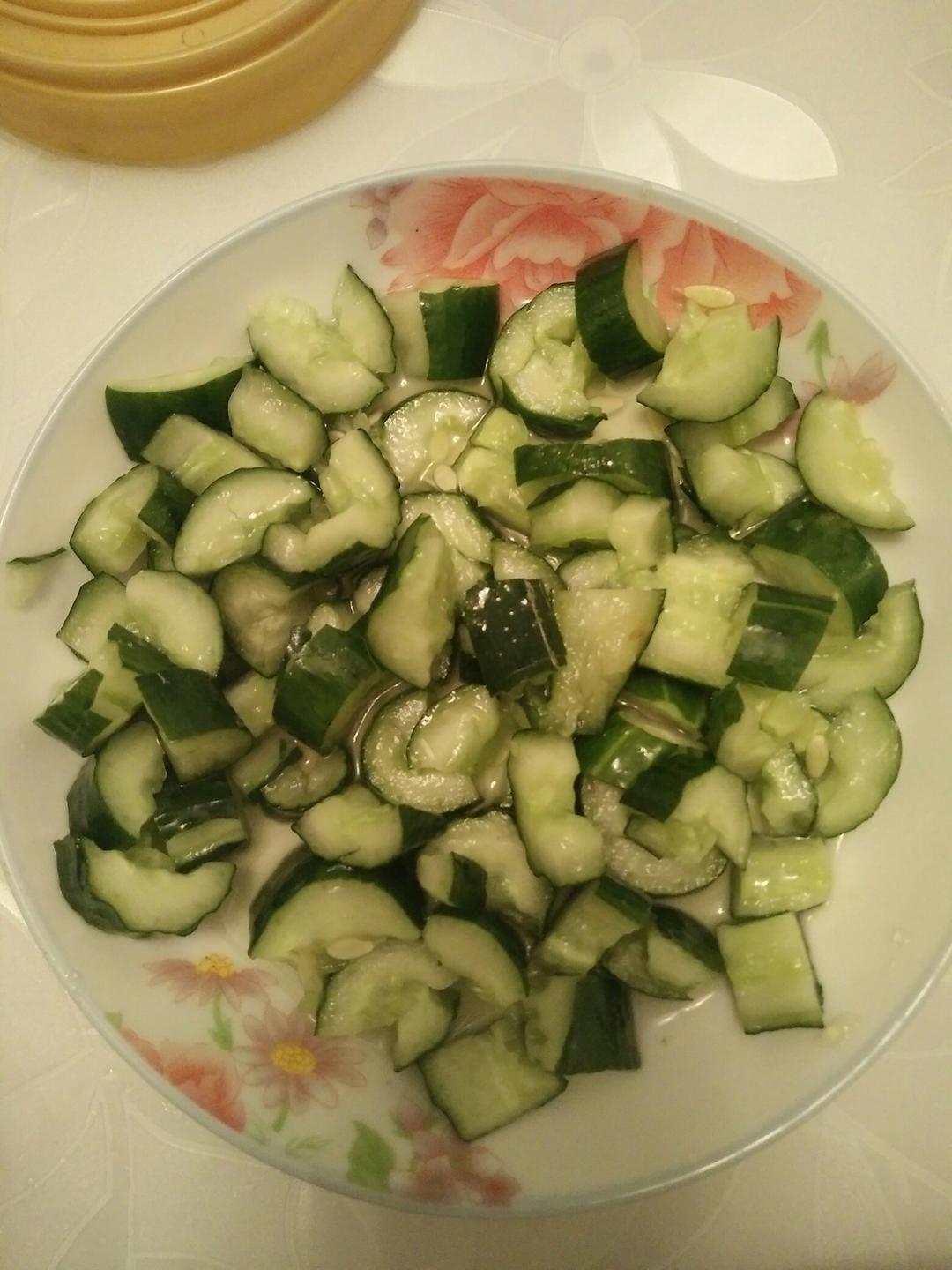 凉拌青瓜