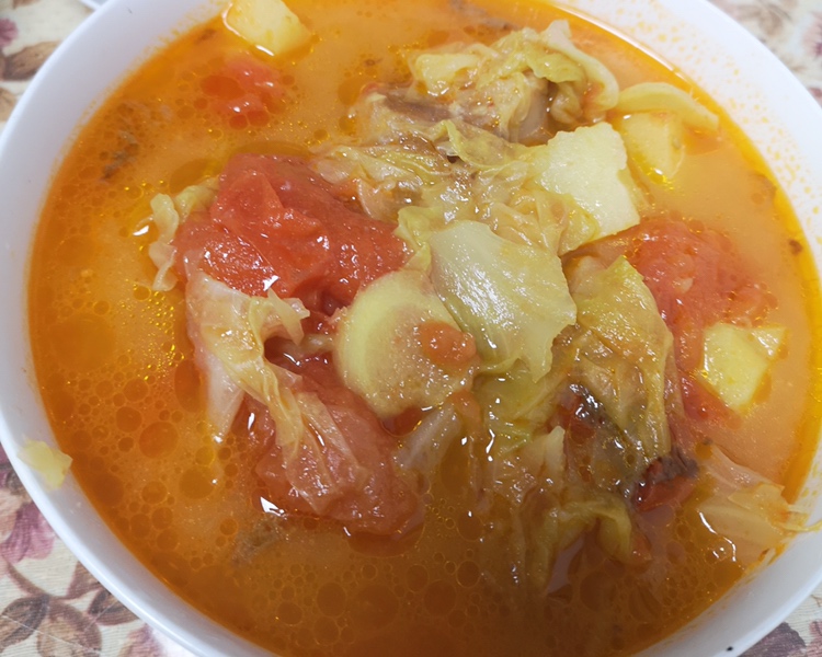 牛骨大头菜西红柿土豆汤的做法