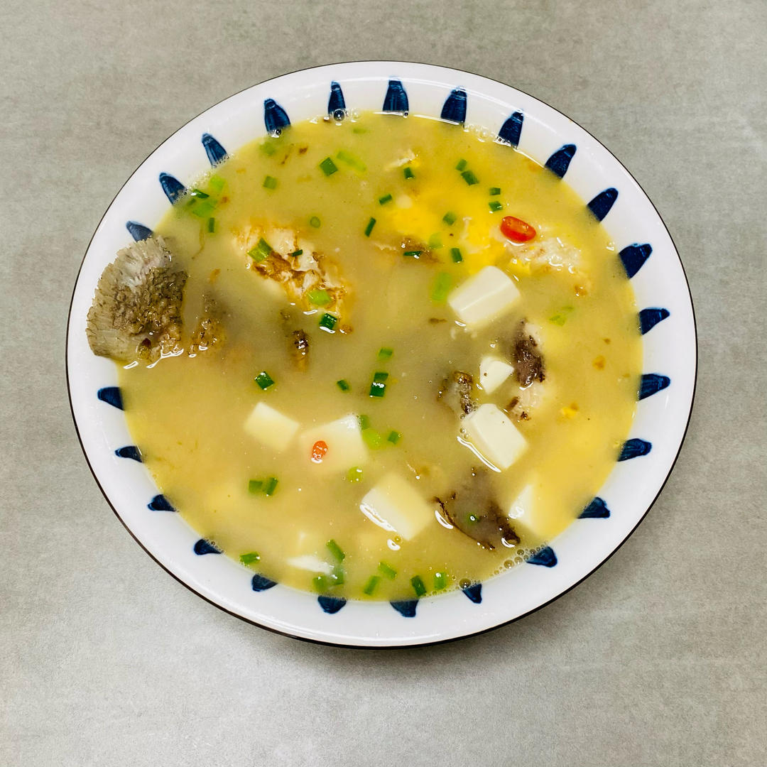花鲢鱼尾豆腐汤