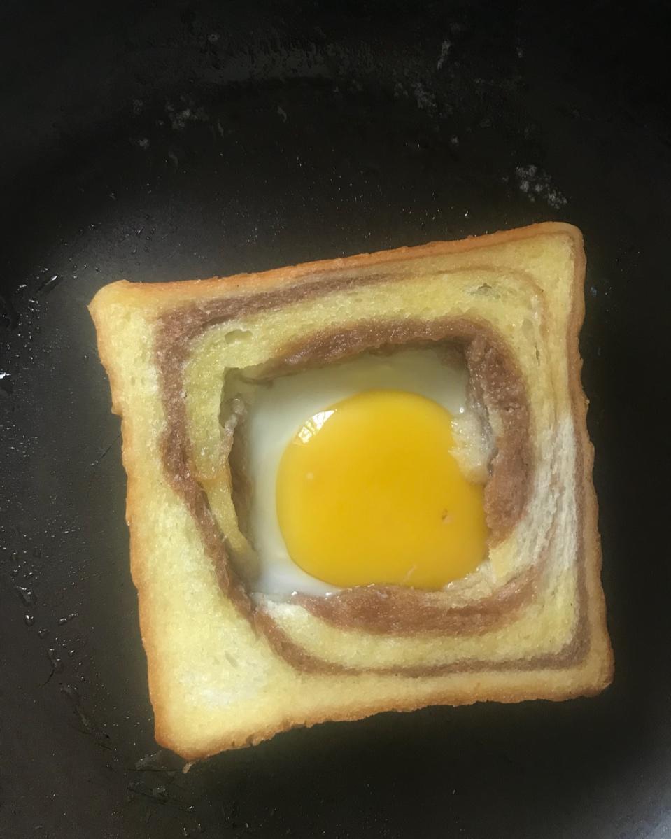 吐司煎蛋