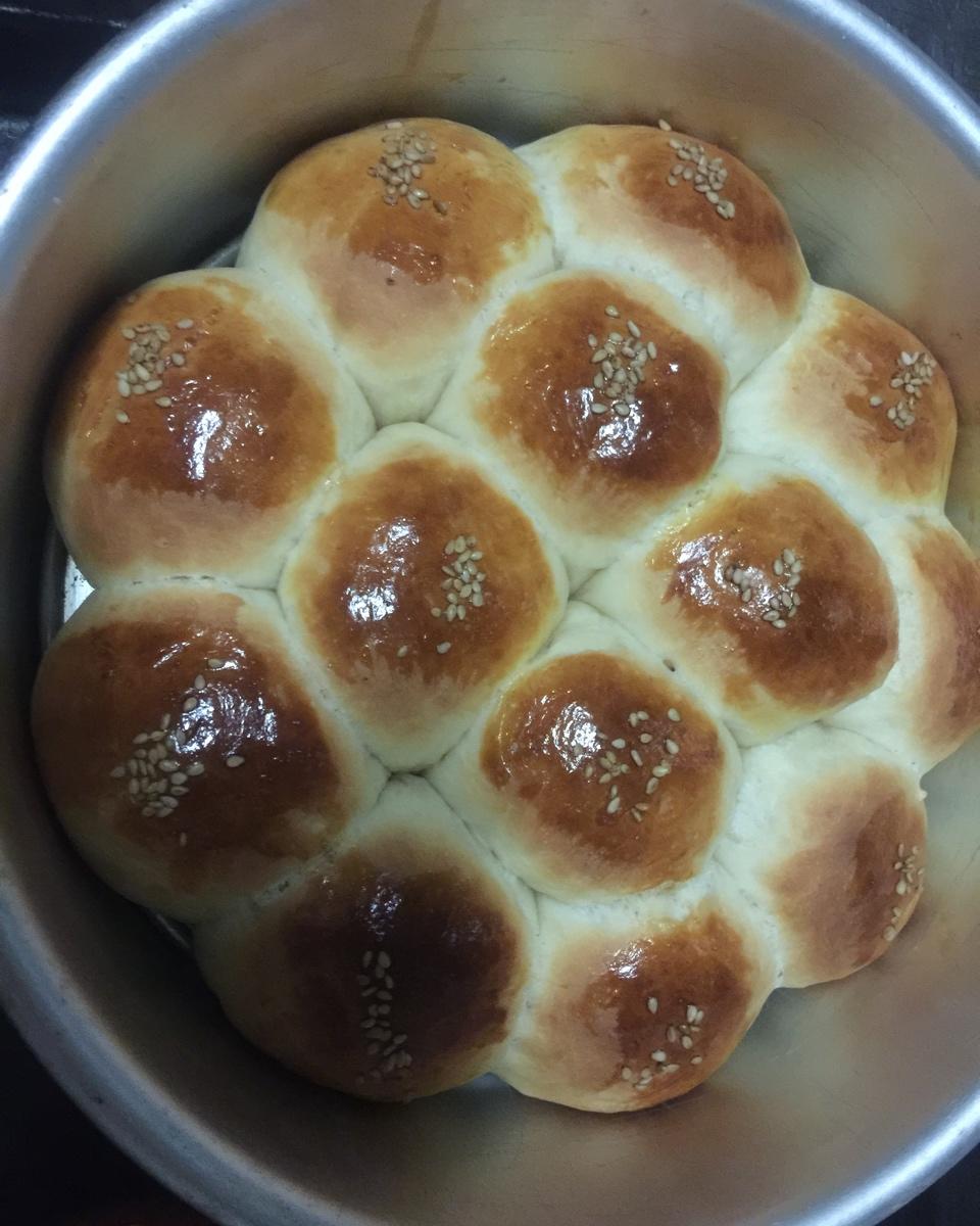 大人小孩都爱不释口的【蜂蜜牛奶小餐包】