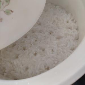 砂锅白米饭（开火10分钟）的做法 步骤6