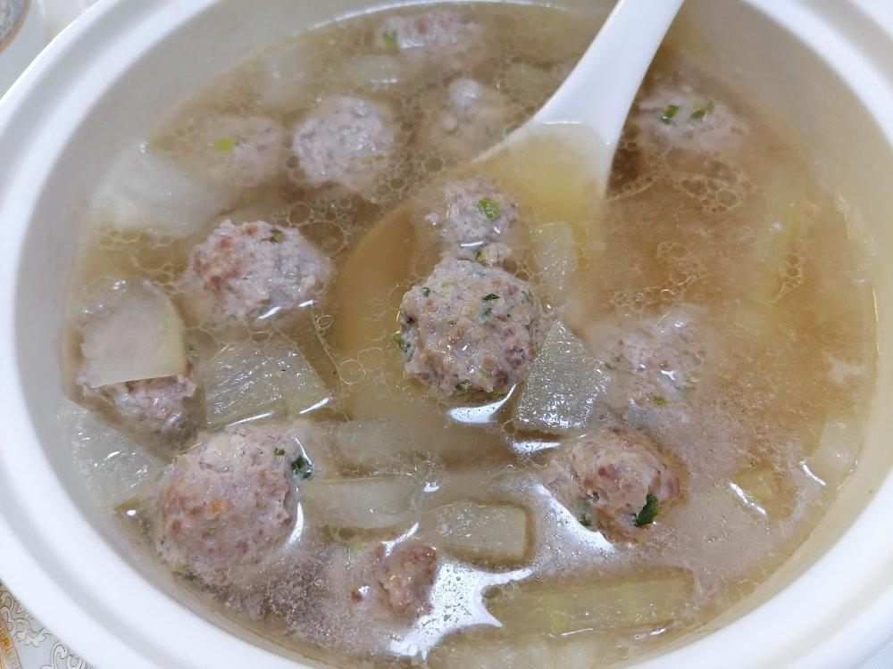 夏天不可错过的家常味--冬瓜丸子汤