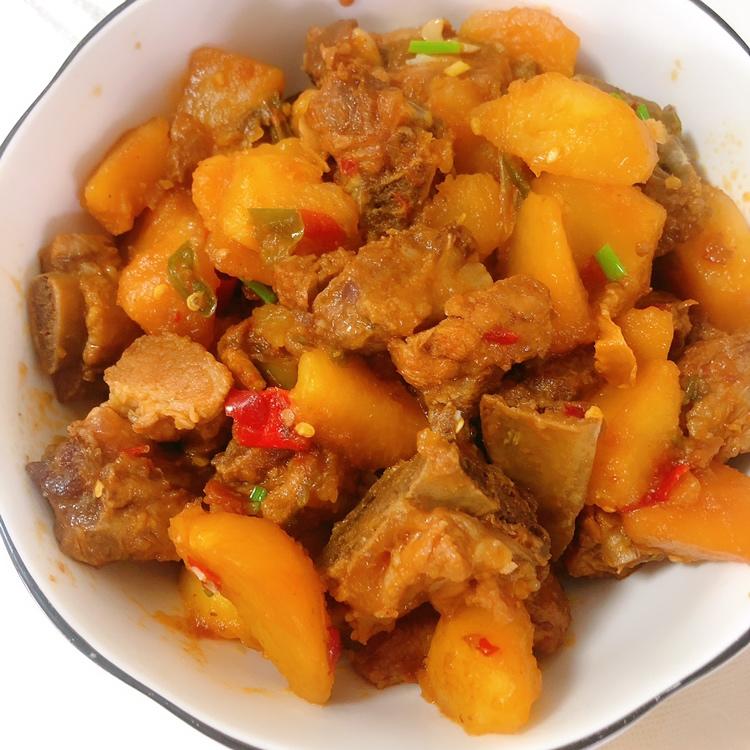 土豆炖排骨