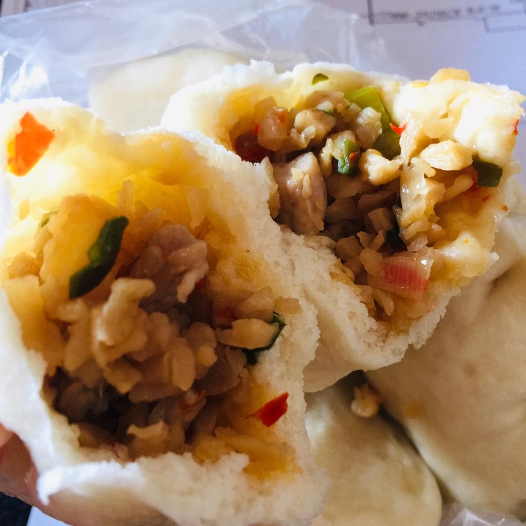 五花肉萝卜干包子