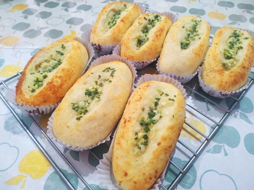黄金芝士蒜香法式软面包｜芝香浓郁