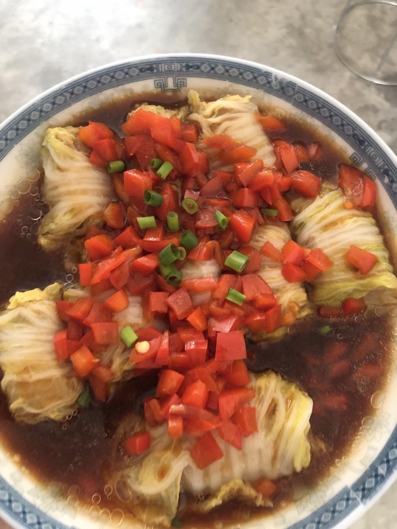 过年餐桌上必备的一道菜，翡翠白玉卷