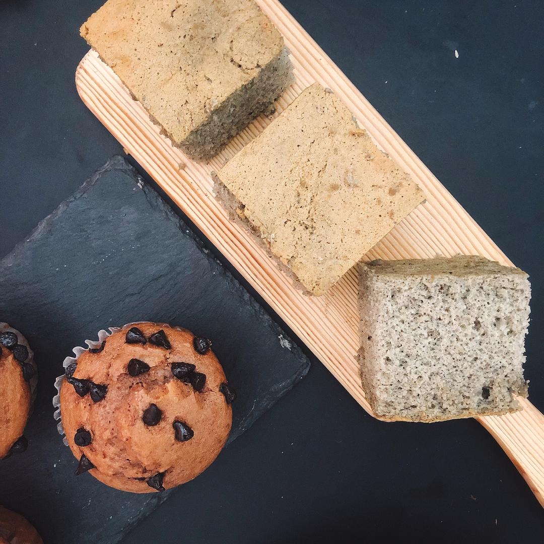 黑谷物蛋糕-高压锅可用「消耗家里的黑芝麻糊各种五谷粉」