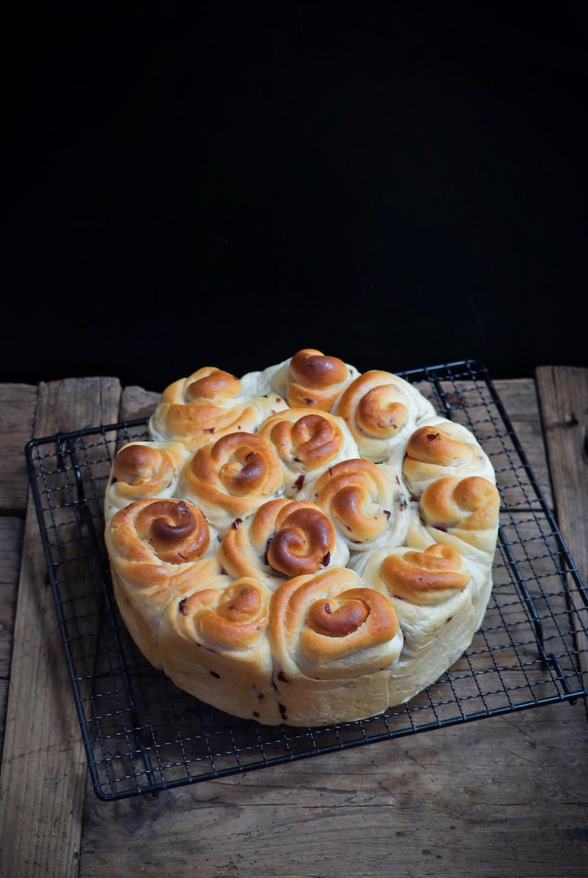 tangtang瑭瑭做的特别的生日面包