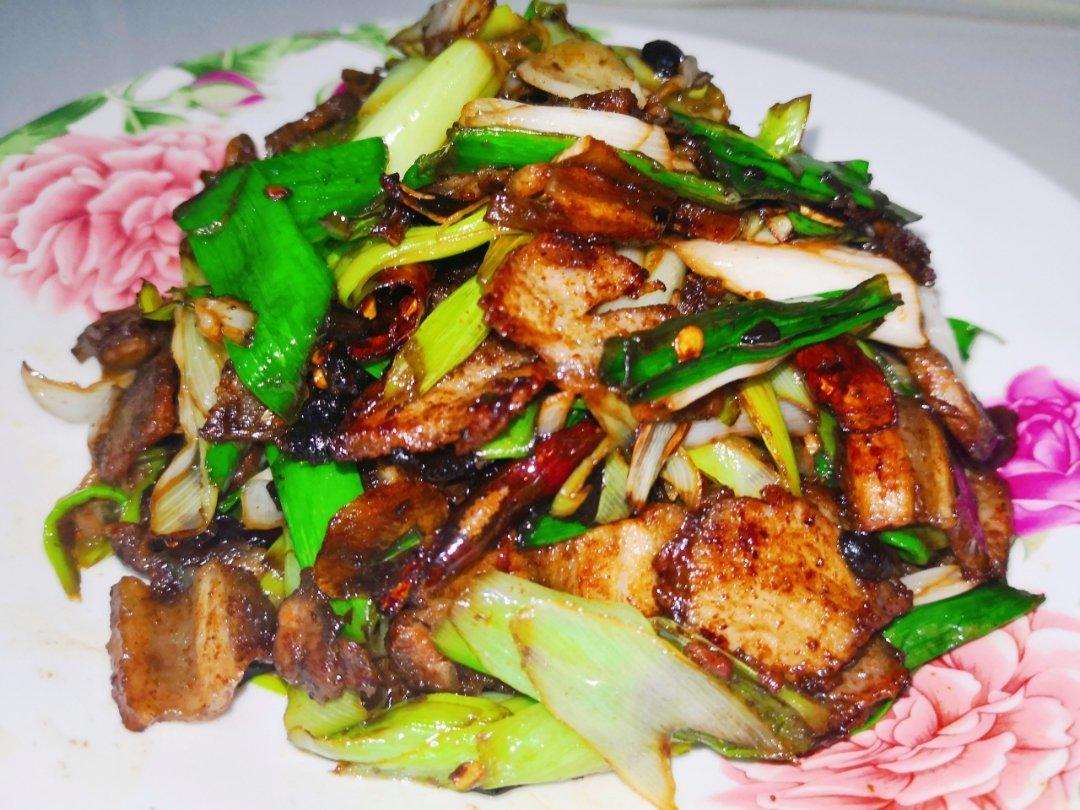 厨师长教你：“回锅肉”的正宗做法，先收藏