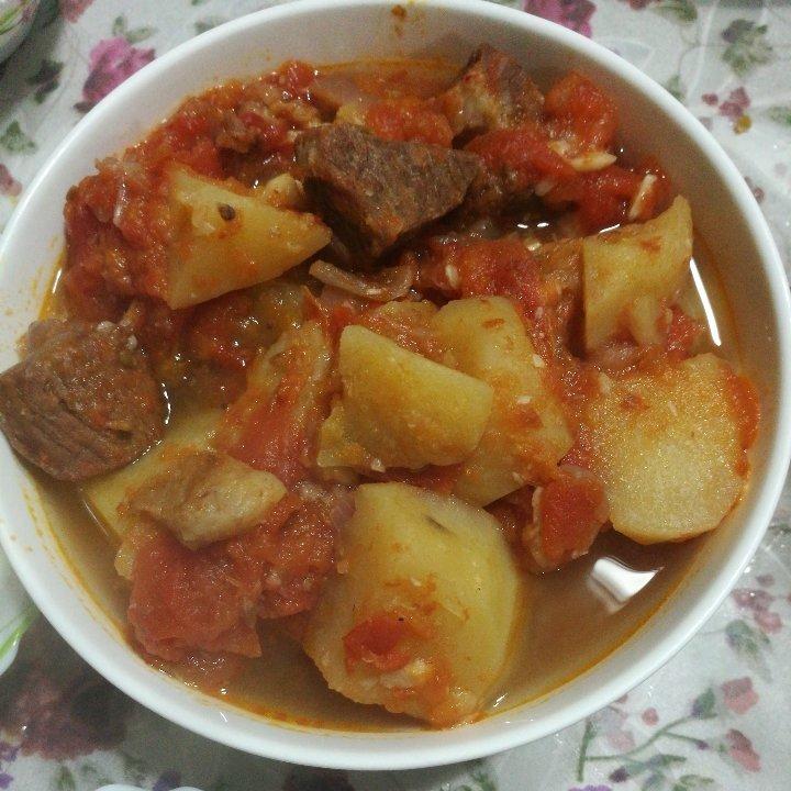 西红柿土豆炖牛肉