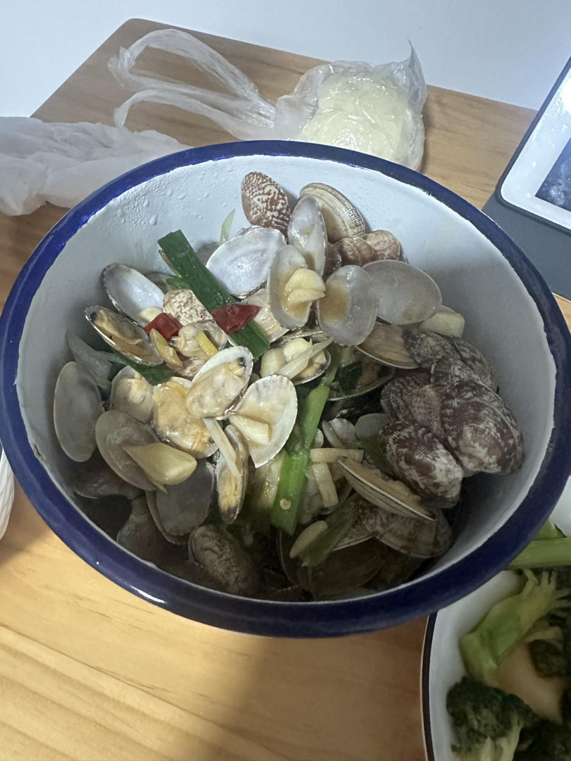 5分钟快手菜❗️秒杀路边摊爆炒花甲～好吃到爆