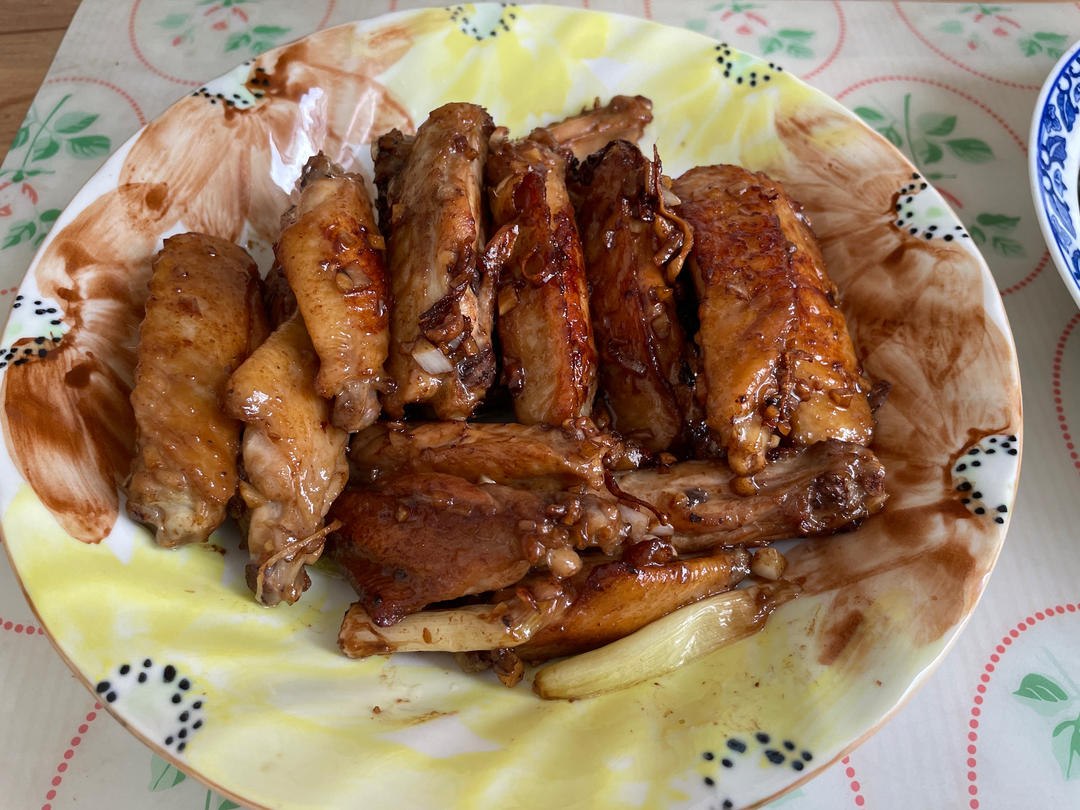 蒜香鸡翅，这才是鸡翅最好吃的做法