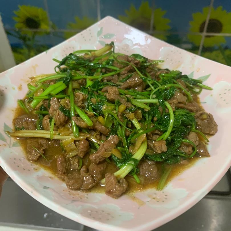 小炒黄牛肉（湘菜）