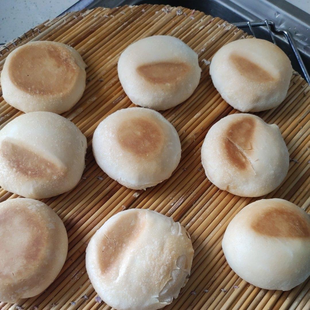 好吃看得见❗️满满的肉松‼️肉松香葱软皮饼