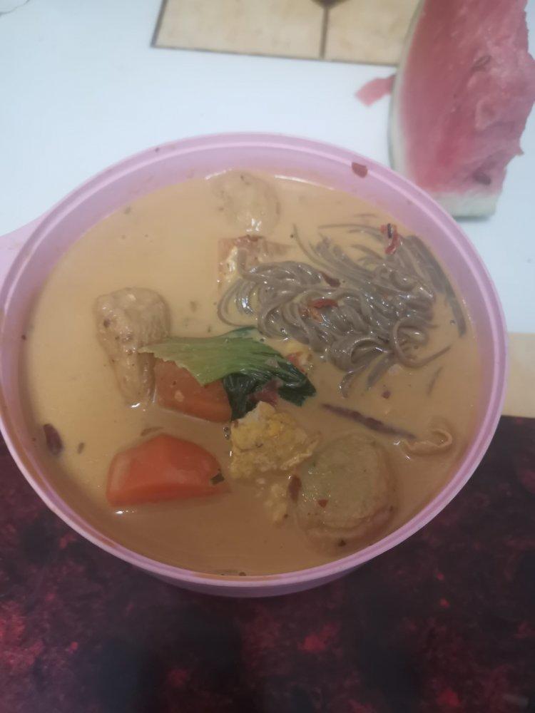 家庭版麻辣烫（火锅底料加牛奶）