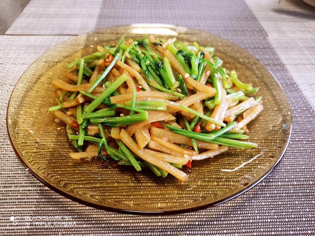 芹菜炒土豆丝