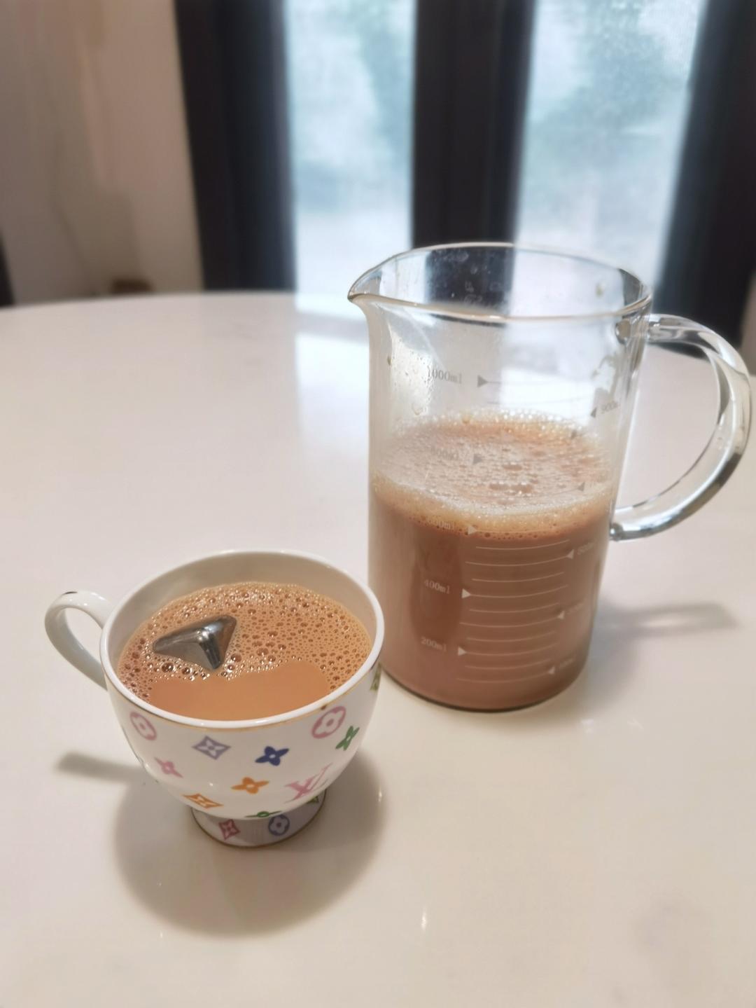 正宗港式丝袜奶茶-史上最强最详细的食谱！新增拉茶视频😍奶香茶靓！