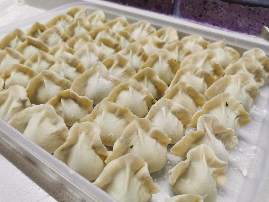 猪肉菜馅饺子     基础饺子的包法