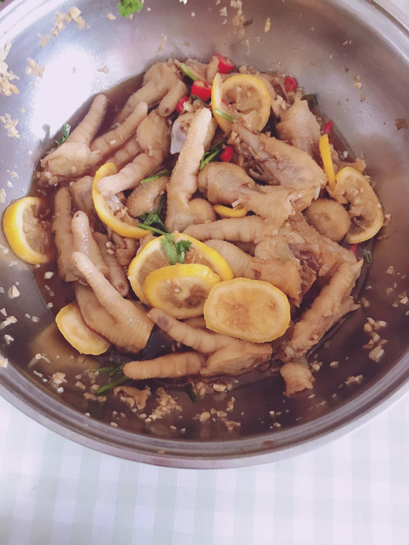香辣蒜香凉拌爽脆鸡脚