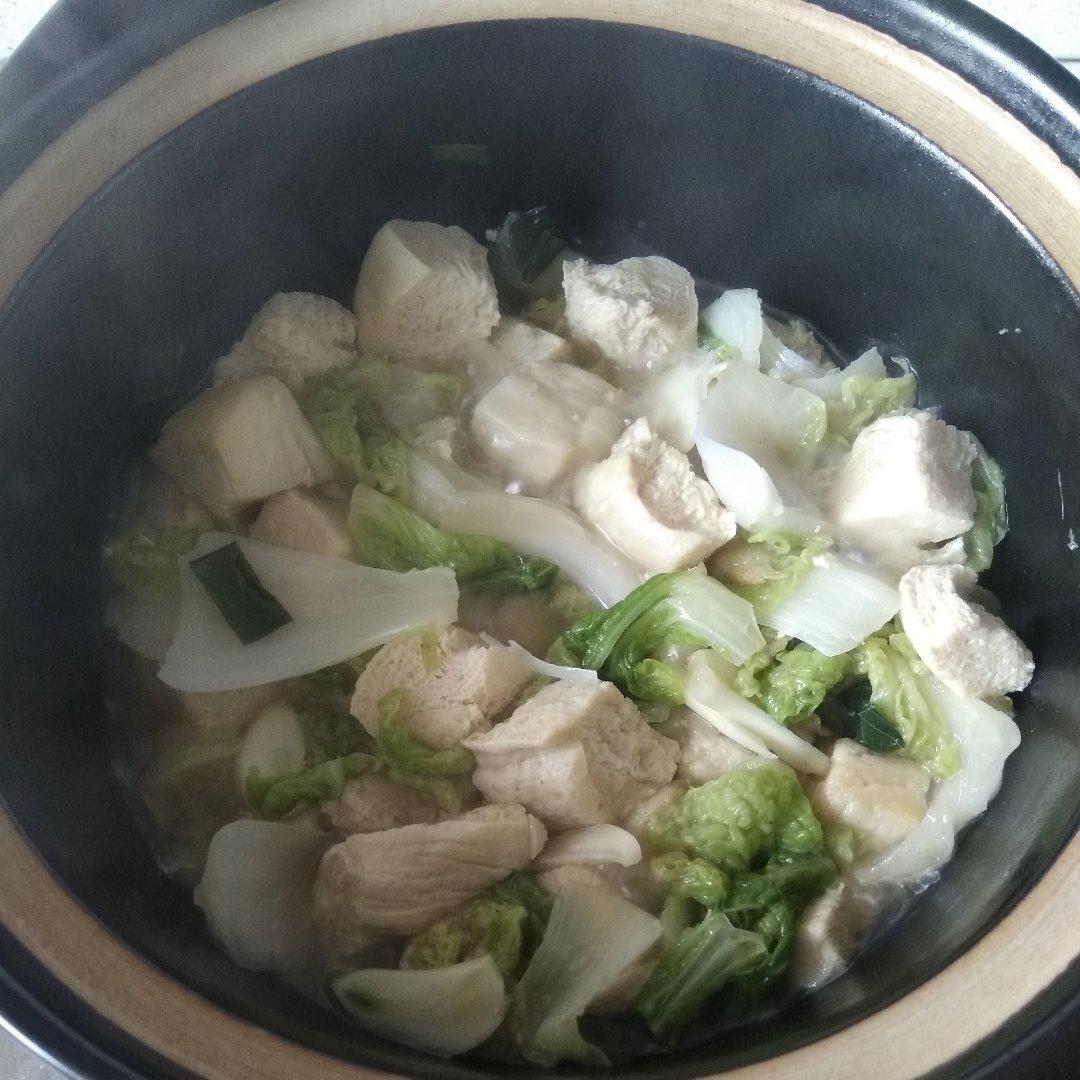 白菜炖冻豆腐