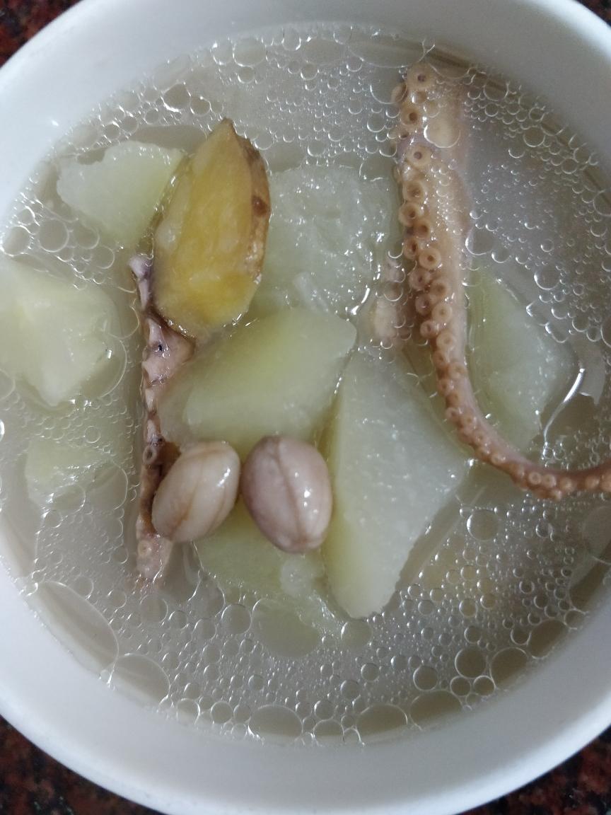产后必备——章鱼木瓜猪脚汤的做法