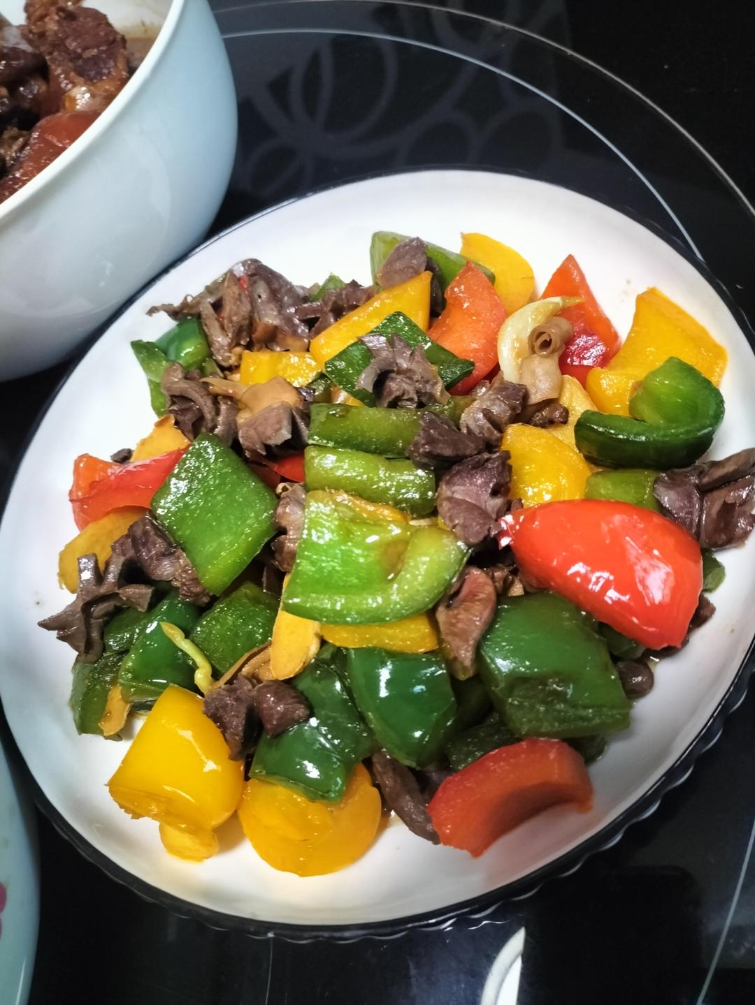彩椒牛肉粒
