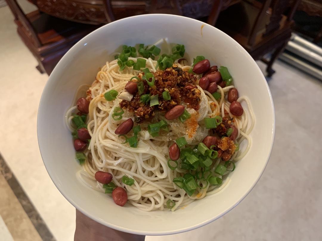 好吃到宇宙爆炸的外婆凉面